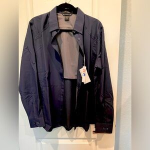 North End Women’s long sleeve shirt. Size XL. Navy. NWT